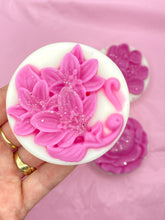 Load image into Gallery viewer, Flower Melt Cups