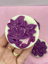 Load image into Gallery viewer, Flower Melt Cups