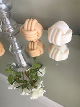 Load image into Gallery viewer, XL Knot Candle