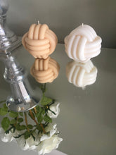 Load image into Gallery viewer, XL Knot Candle