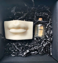 Load image into Gallery viewer, Lips Candle Gift Set