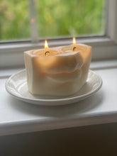 Load image into Gallery viewer, Lips Candle Gift Set
