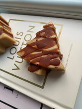 Load image into Gallery viewer, Dark Honey & Tobacco Christmas Tree