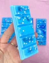 Load image into Gallery viewer, Stress Relief Snap Bar