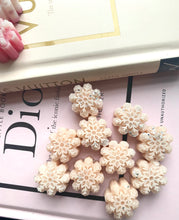 Load image into Gallery viewer, White Chocolate Christmas Cookie Mini Snow Flakes